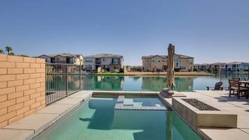 Villa (4 Bedrooms) | Interior