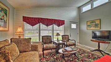 House (1 Bedroom) | Interior