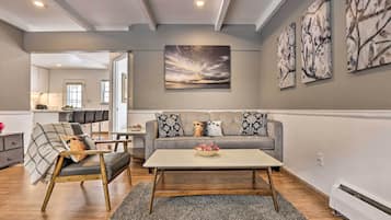 Apartment (1 Bedroom) | Interior