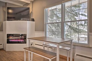 Apartment (1 Bedroom) | Interior - Prime East Vail Condo: Mountain Meets Modern! (Vail)