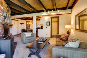 TV, fireplace - Homey Condo w/ Amenities ~ 11 Mi to Ski Keystone! (Silverthorne)