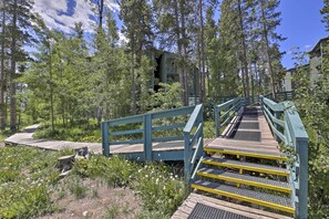 Property grounds - Homey Condo w/ Amenities ~ 11 Mi to Ski Keystone! (Silverthorne)