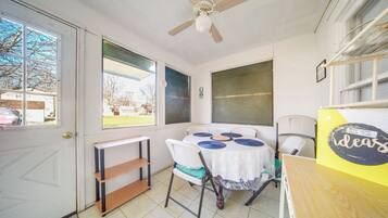 Cottage (3 Bedrooms) | Interior