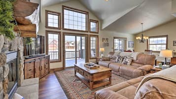 House (4 Bedrooms) | Front of property