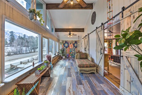 Lake Cabin w/ King Bed, Foodie Kitchen, & Views