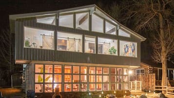 House (2 Bedrooms) | Front of property