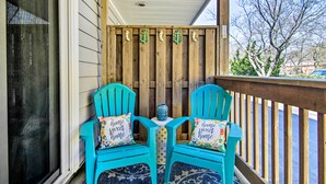Interior - Stroll to Shore: Condo w/ Pool in Ocean City! (Ocean City)