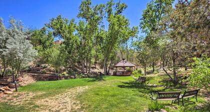 Traditional-style Adobe Casita - Walk to Dtwn