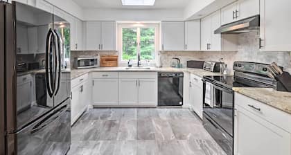 Pocono Home w/ Hot Tub, Fireplace & Game Room!