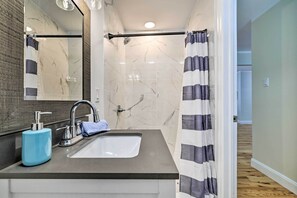 Huis (3 Bedrooms) | Badkamer