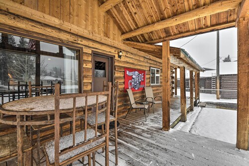 Cozy Log Cabin Escape In the Heart of Creede!