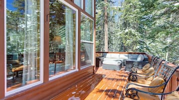 House (1 Bedroom) | Interior