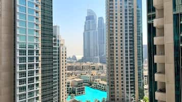 Business Studio (BLVD Central T2 1703) | Balcony view