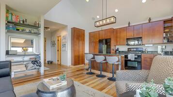 House (2 Bedrooms) | Interior