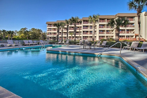 Walk to Pool & Beach: Hilton Head Island Condo!