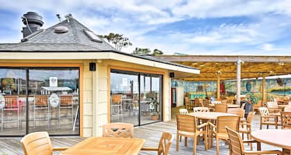 Walk to Pool & Beach: Hilton Head Island Condo!