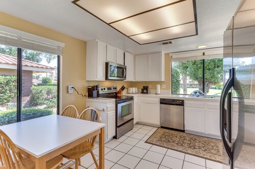 Sunny Pad w/ Patio & Pool Access in Palm Desert!