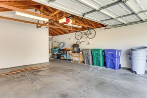 ์ํํธ (2 Bedrooms) | ๋ด๋ถ
