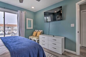 Interior - Walk to Maryland Beach: Canal-front Escape w/ Dock (Ocean City)