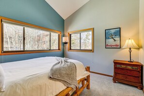 House (2 Bedrooms) | Interior - 10 Mi to Keystone Resort: Cabin w/ Private Hot Tub (Silverthorne)