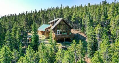 Secluded Fairplay Home w/ Hot Tub & Mountain Views