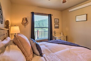Interior - Idyllic Hill City Home - Hike, Bike & Atv! (Hill City)
