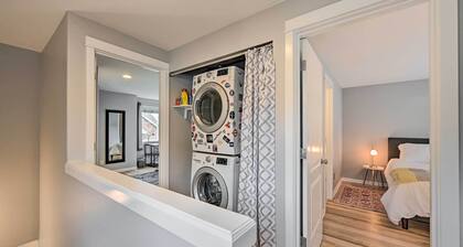 Pet-friendly Seattle Townhome < 1 Mile to Lake!