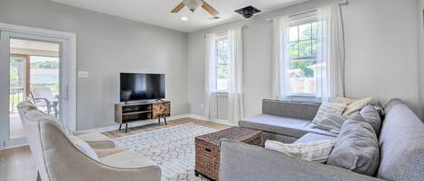 House (3 Bedrooms) | Front of property