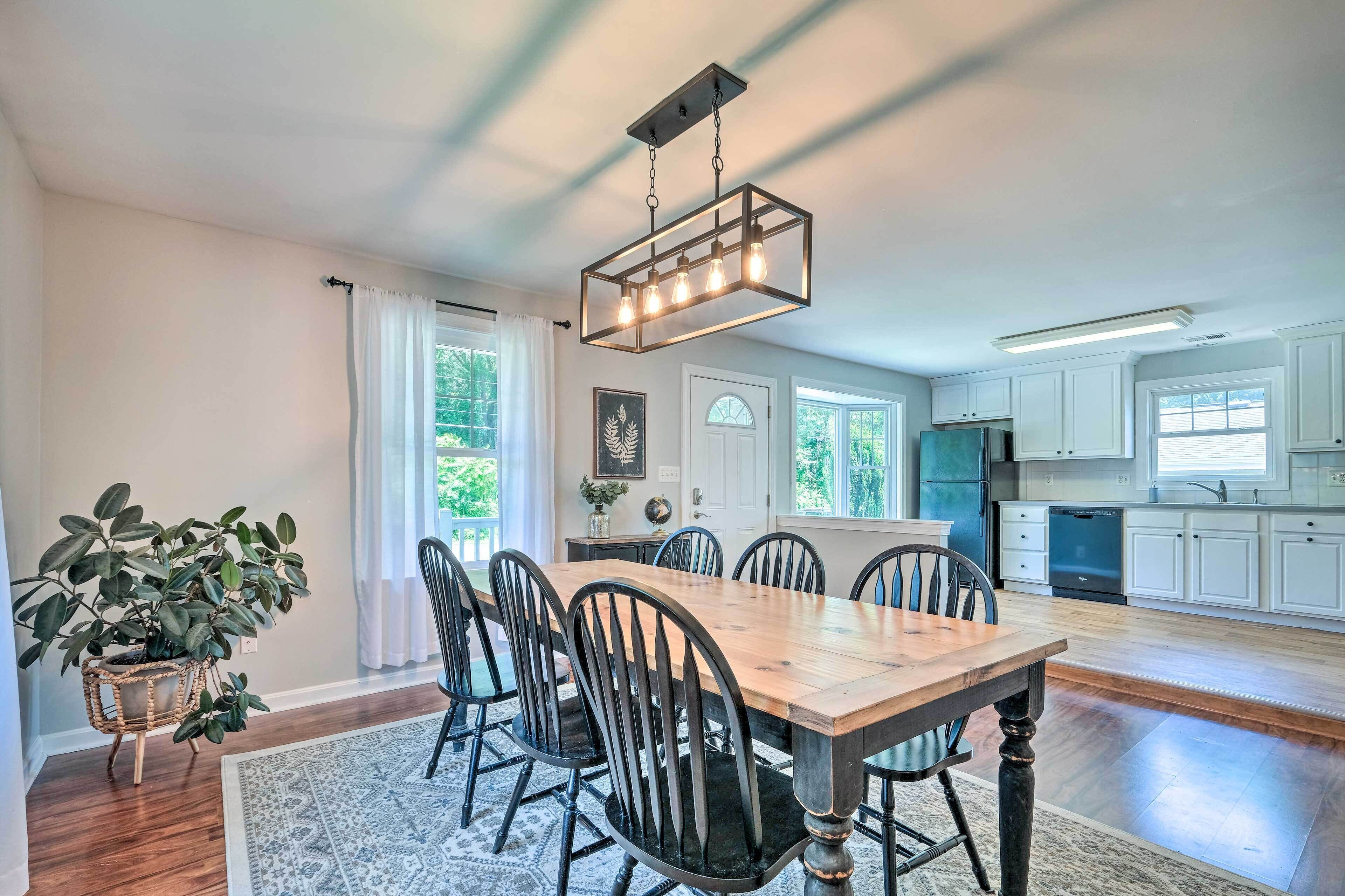 House (3 Bedrooms) | Interior