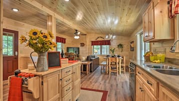 Rumah (2 Bedrooms) | Interior