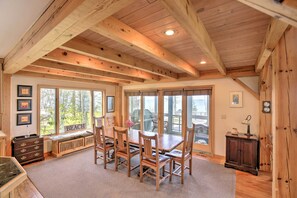 House (5 Bedrooms) | Interior - Gorgeous Charlevoix Home on Lake Michigan! (Charlevoix)