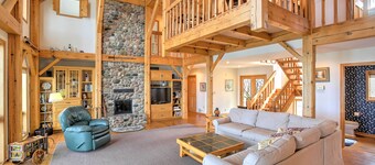 Gorgeous Charlevoix Home on Lake Michigan!