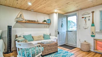 Apartment (0 Bedroom) | Front of property