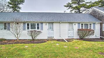 Apartment (0 Bedroom) | Interior