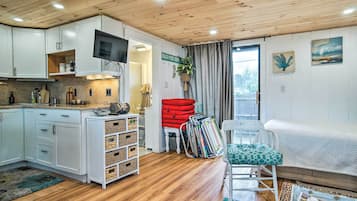 Apartment (0 Bedroom) | Interior