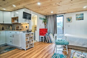 Apartment (0 Bedroom) | Interior