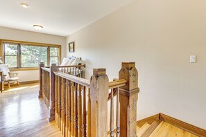 House (6 Bedrooms) | Interior - Pikes Peak View - Mtn Home in Colorado Springs! (Colorado Springs)