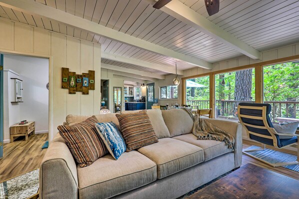 Casa (2 Bedrooms) | Interior