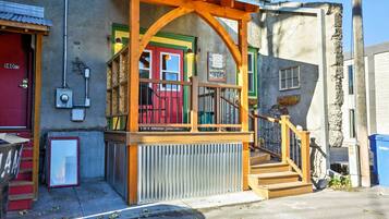 Apartment (0 Bedroom) | Interior