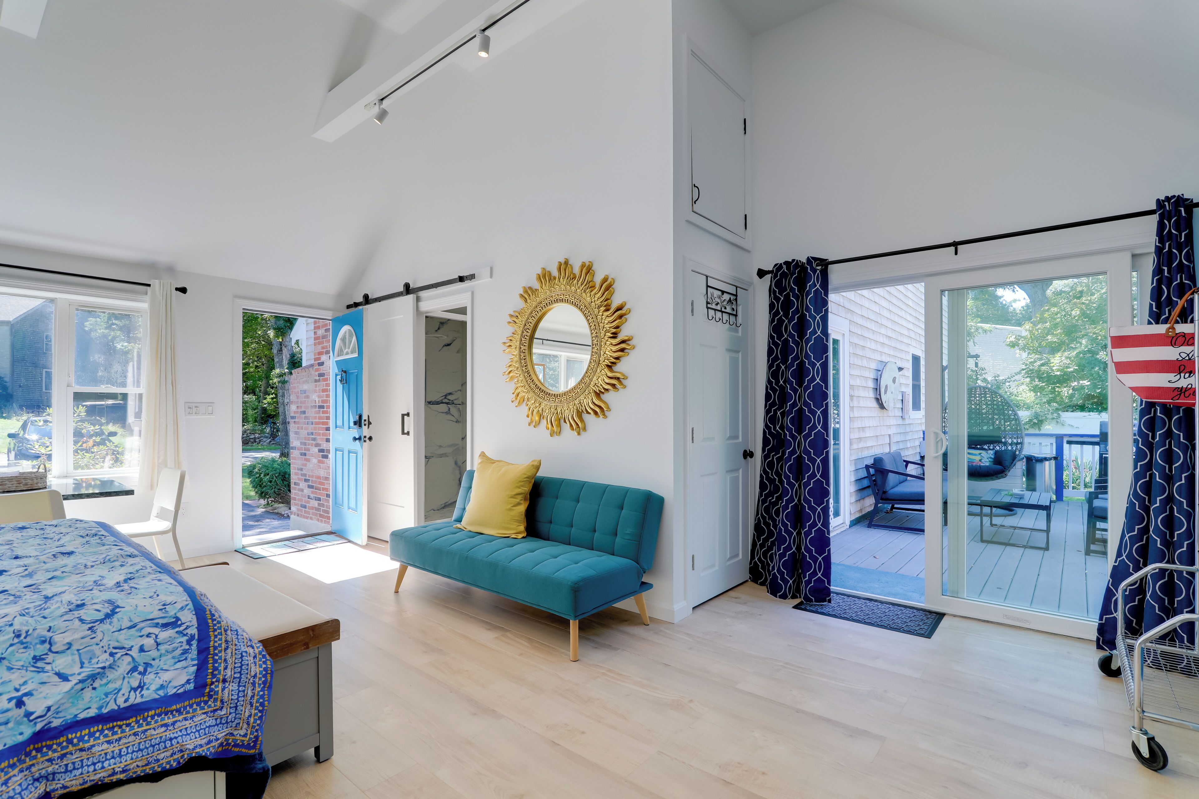 Apartment (0 Bedroom) | Interior