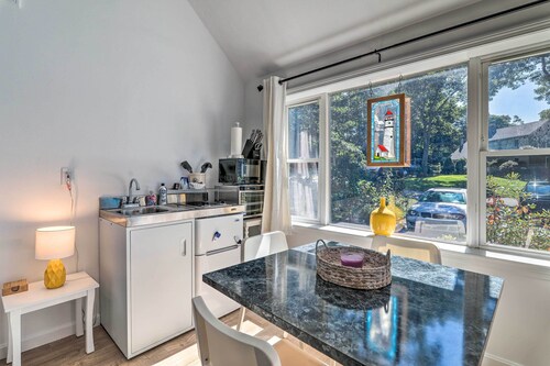 Bright Marstons Mills Studio - Near Beaches