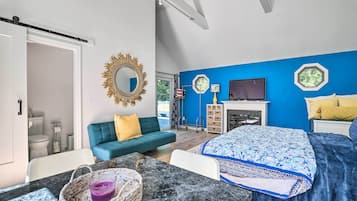 Apartment (0 Bedroom) | Interior