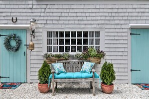 Interior - Cozy Cape Cod Carriage House ~ 1 Mi to Beach (Centerville)