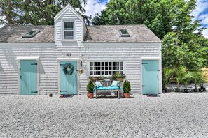 House (2 Bedrooms) | Interior - Cozy Cape Cod Carriage House ~ 1 Mi to Beach (Centerville)