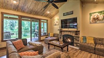 House (3 Bedrooms) | Front of property