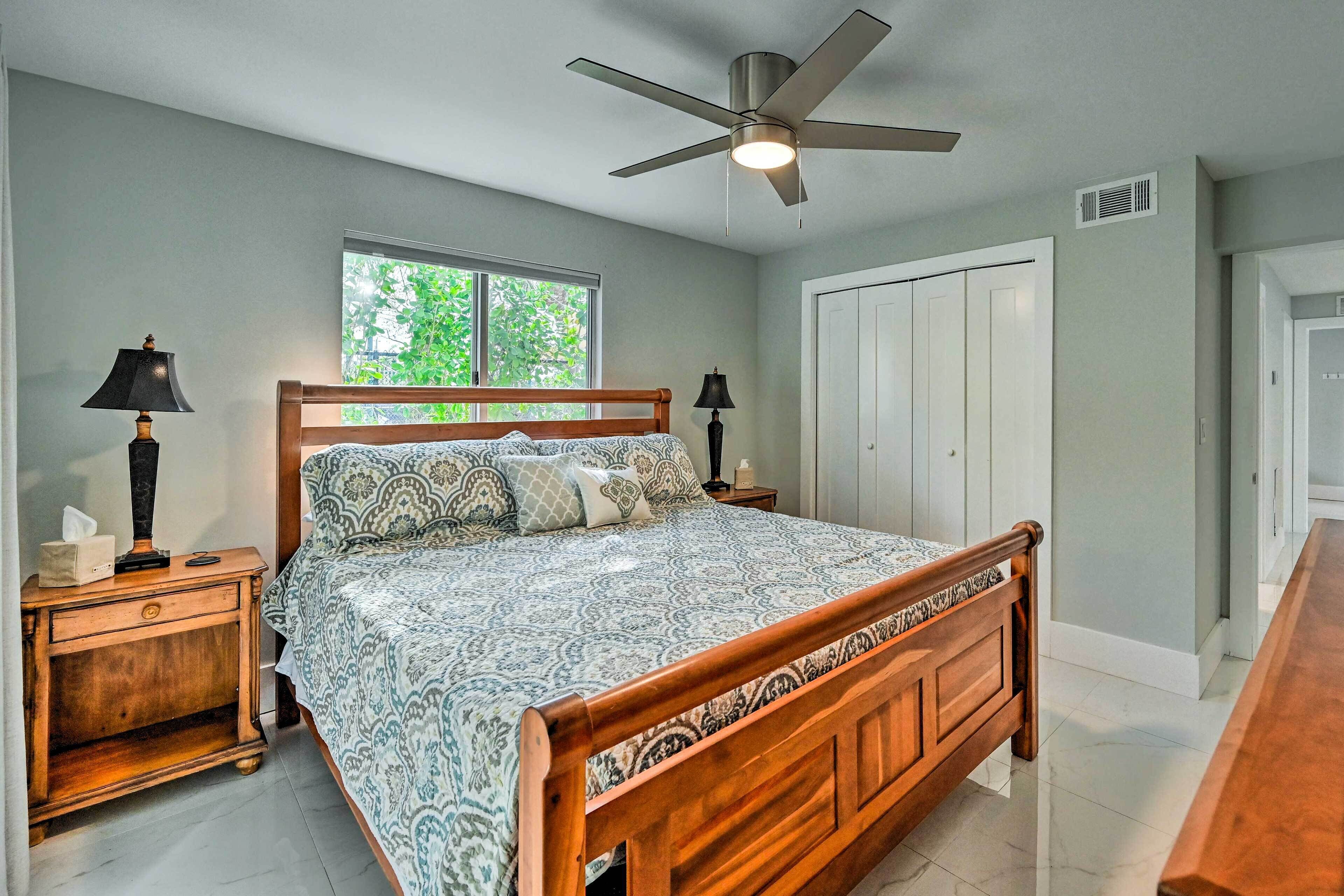 2 bedrooms, iron/ironing board, bed sheets