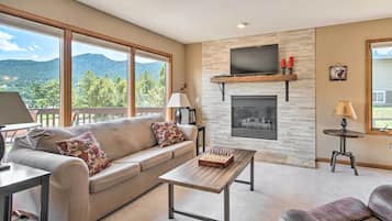 Apartment (2 Bedrooms) | Front of property