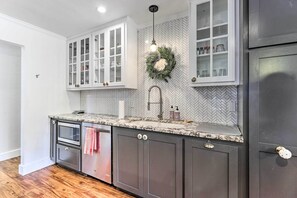 House (3 Bedrooms) | Private kitchen