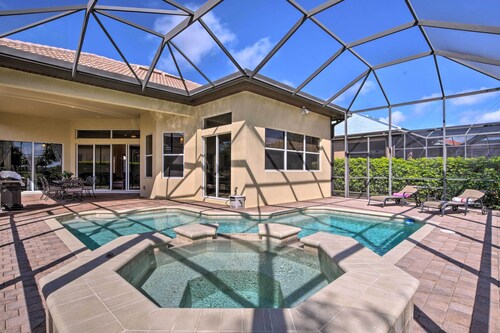 Lavish Naples Resort Villa: Private Pool & Hot Tub