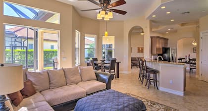 Lavish Naples Resort Villa: Private Pool & Hot Tub